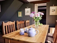 Crossroads Farm - Queen Annes Stable 