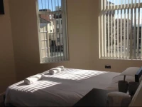 Bonnington Hotel 
