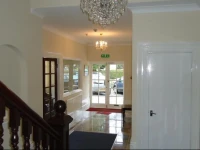 Cecil Court Hotel 