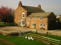 Burton Grange Farmhouse Bed and Breakfast 