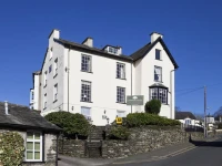 Oakbank House 