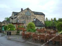 Premier Inn Huddersfield North 