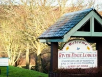 River Edge Lodges 