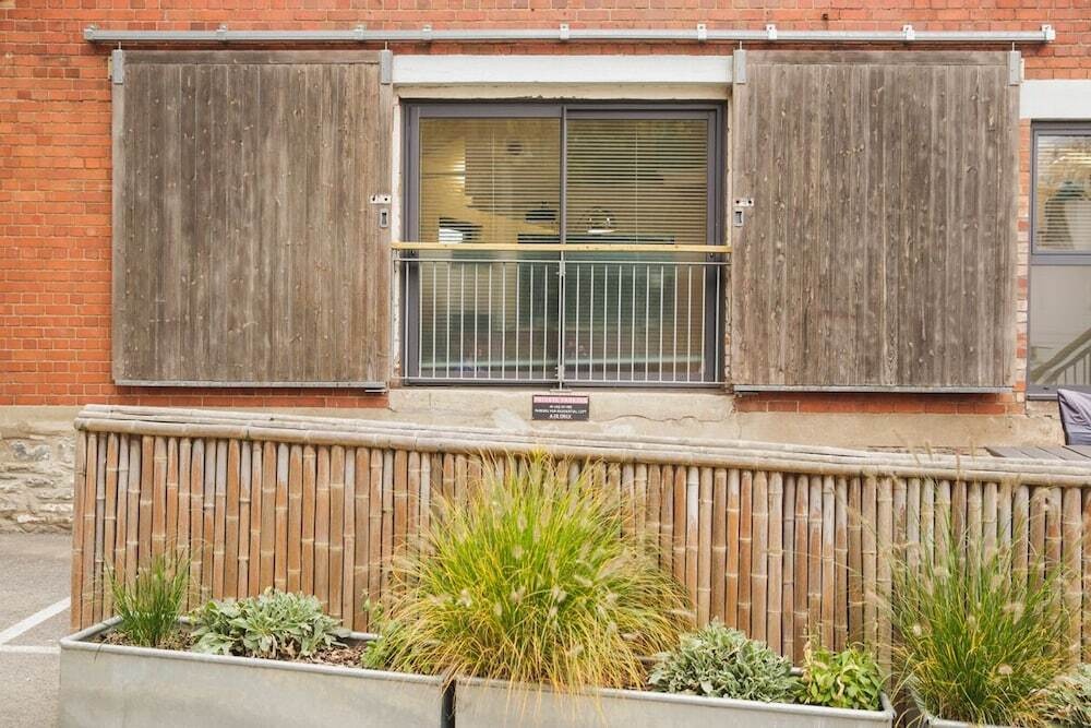 Paintworks Apartments 