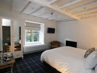 The White Lion Inn 