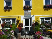 Globe Guest House 