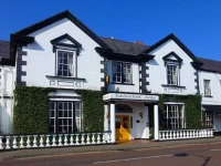 Londonderry Arms Hotel 
