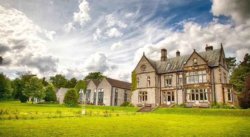 YHA Castleton Losehill Hall 