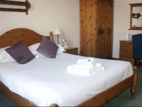 The Vestry 3*