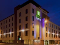Holiday Inn Express Cheltenham Town Centre 