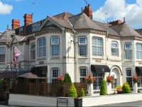 Brookside Hotel & Restaurant 