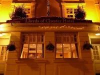 Lloyds of Chester 3*