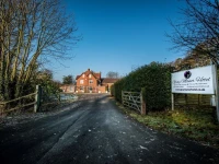 Gray Manor Hotel 