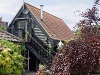 Honeymoon Barn 