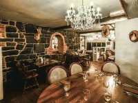 Bushtown Hotel 