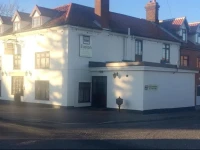 Easton Guest House and Apartments 