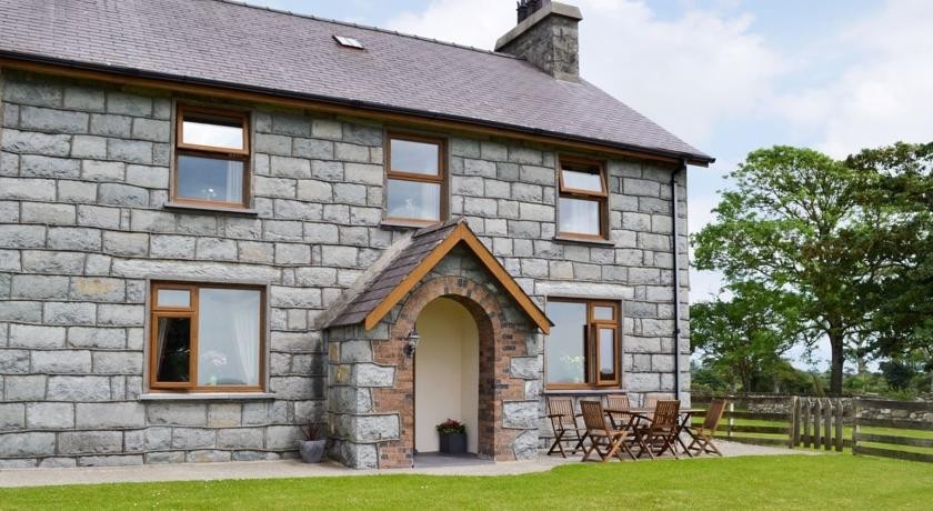 Aberkin Farmhouse 
