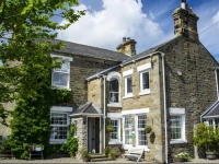 Dowfold House Bed and Breakfast 