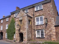 Luttrell Arms 
