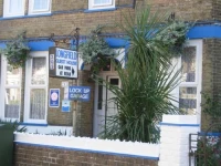 Longfield Guest House 