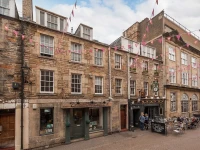 Rose Street Apartment 
