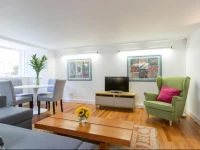 Dundas Apartment 