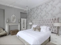 Willoughby Place 5*