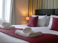 The Home Arms Guesthouse 