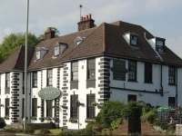 The Roundabout Hotel 