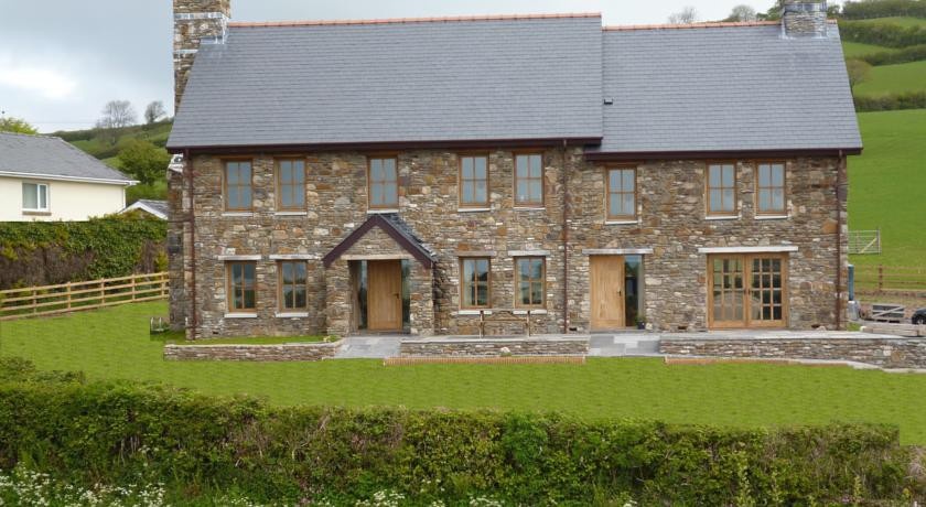 Ferryside Farm Bed and Breakfast 