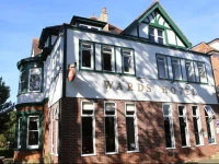Wards Hotel & Restaurant 