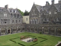 Torr Apartments - Highland Club 