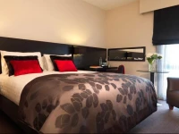 Guildford Harbour Hotel 