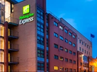 Holiday Inn Express Glasgow City Riverside 