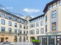Chic Living in the Heart of the City 