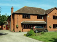 The Farmhouse B&B 