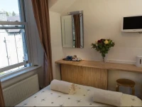 Somerset House B&B 