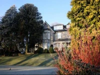 Clare House Hotel 