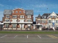 Burlington Palm Hotel 
