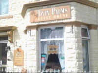Twin Palms Guesthouse 