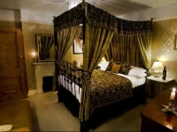 The Old Registry, Rooms & Restaurant 