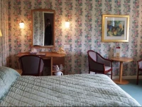 The Boship Lions Farm Hotel 