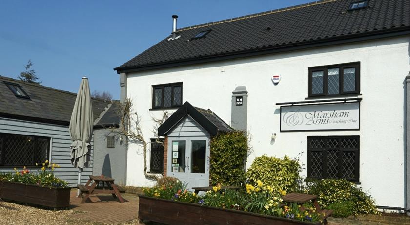 Marsham Arms Inn 