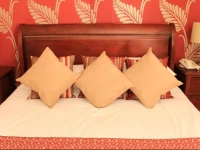 The Devils Punchbowl Hotel 