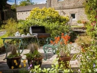 Uppergate Farmhouse 