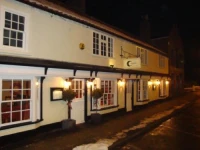 Magpies Restaurant with Rooms 