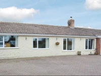 Hill Bungalow 