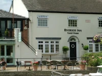 Riverside Inn Guest House 