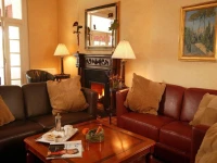 Glenmoriston Town House Apartments 