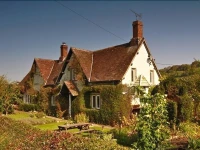 Dove Cottage Bed and Breakfast 